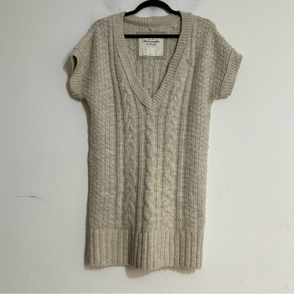 Abercrombie & Fitch Y2K Cable Knit Short Sleeve V-Neck Sweater Bella Preppy